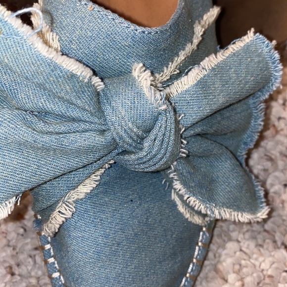 Bow slip ons - Picture 4 of 4